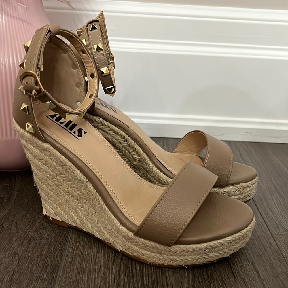 Taupe/Nude espadrille wedges with gold studs. Size 6.5